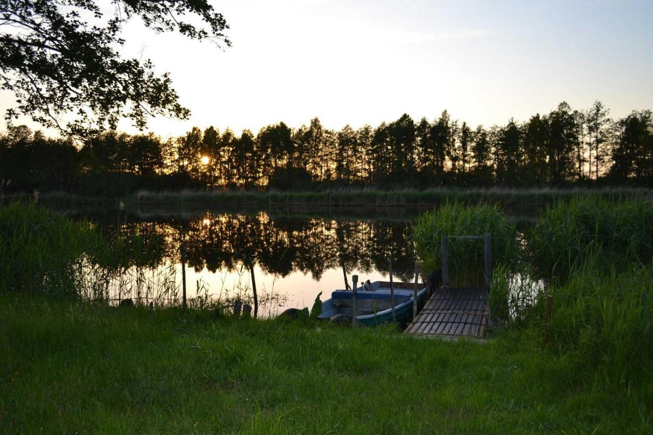 Ferienwohnung Am Peenetal Bentzin Kültér fotó
